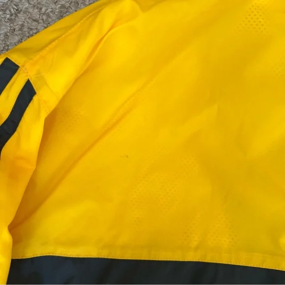 UNIF Yellow Hooded Jacket - Picture 5 of 5